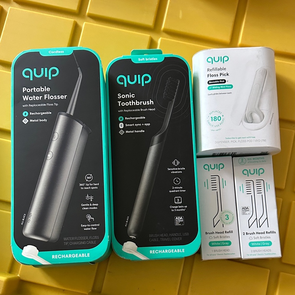 Black Sonic Toothbrush and Water Flosser Set